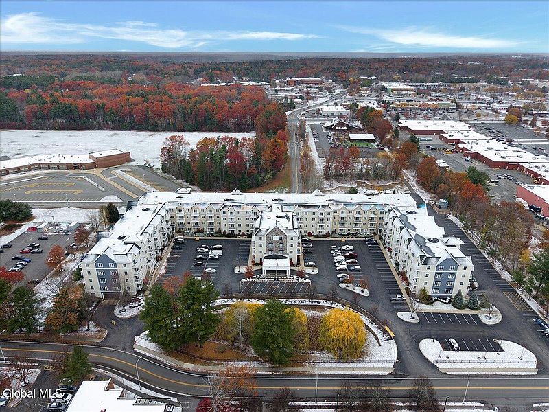 3rd image of 8 Wall Street APT 106