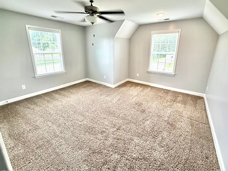 8604 Birnham Cv — Photo 12