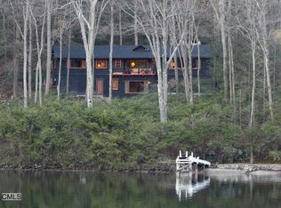 8 Circle Dr, Sherman, CT 06784