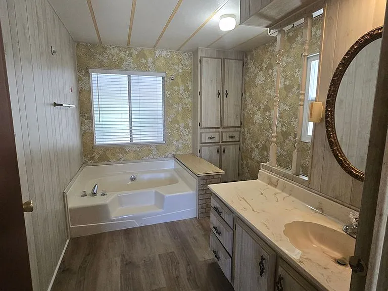 25313 De Waide Ave — Photo 10