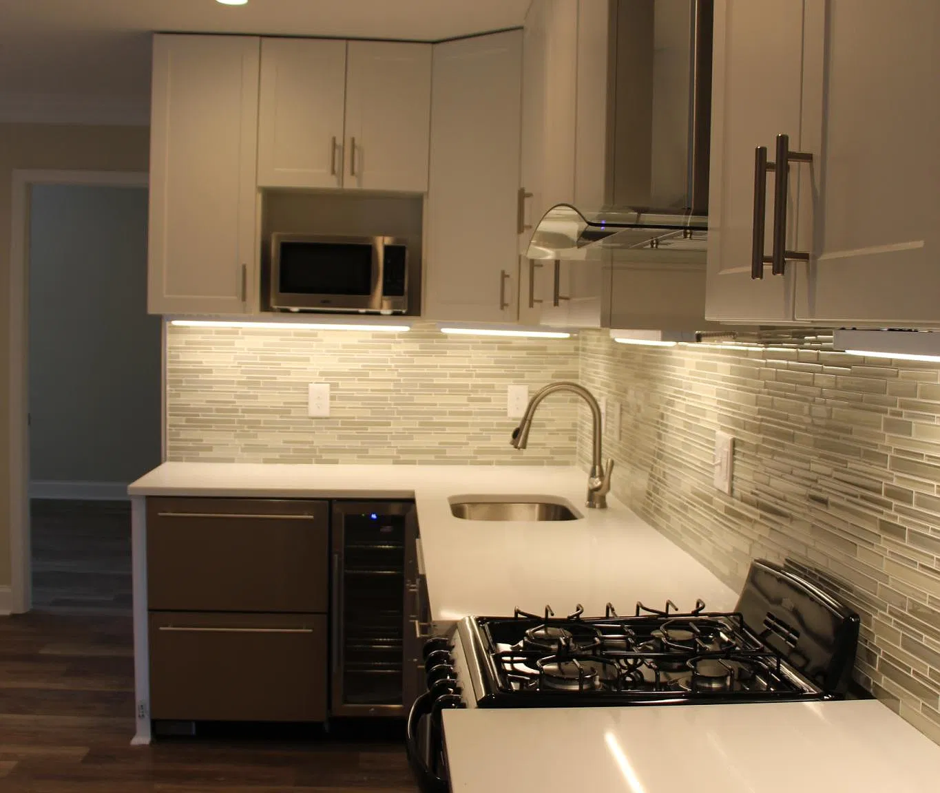 1 bed, 650 sqft, $2,100 — Photo 1