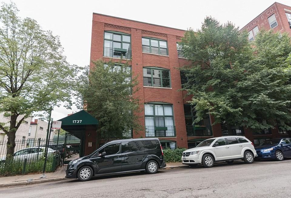 1st image of 1735 N Paulina St #400