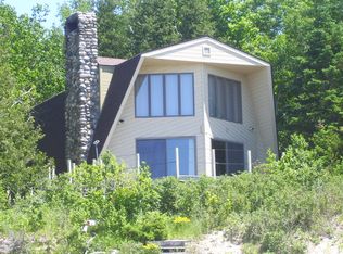 30605 Greenes' Bay Dr, Beaver Island, MI 49782