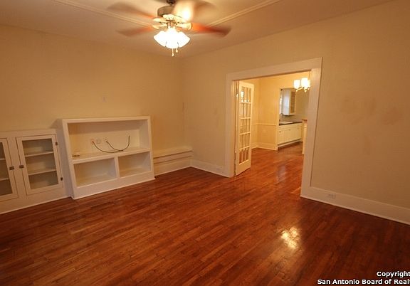 2nd image of 1501 W Olmos Dr