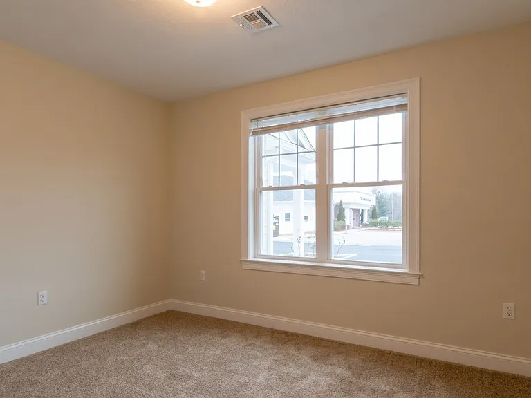 80 N Meadows Rd #102 — Photo 8