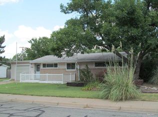 1304 Fairway Ave, Salina, KS 67401