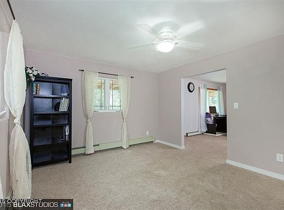 5th image of 373 Ester Dr