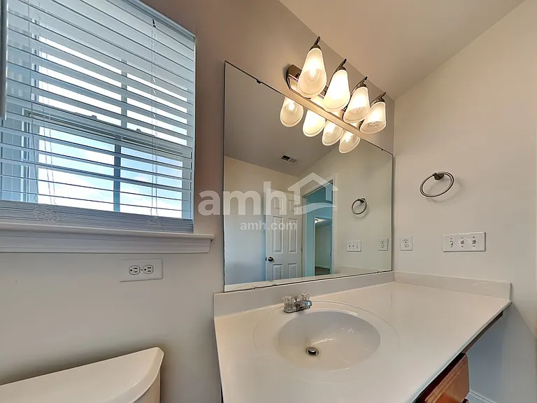 411 Waterlemon Way — Photo 16