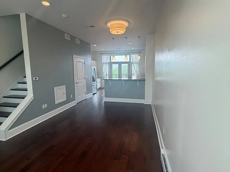 5283 Holmes St — Photo 7