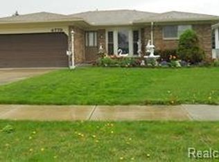 4779 Admiral Dr, Sterling Heights, MI 48310