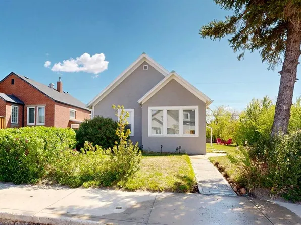 4907 W 49th St, Stettler, AB T0C 2L2
