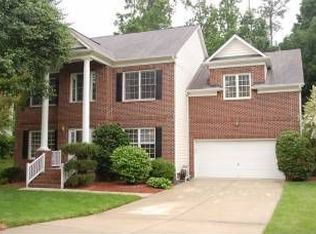 400 Wakehurst Dr, Cary, NC 27519