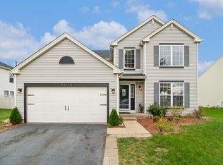 20456 Kingsbrook Dr, Crest Hill, IL 60403