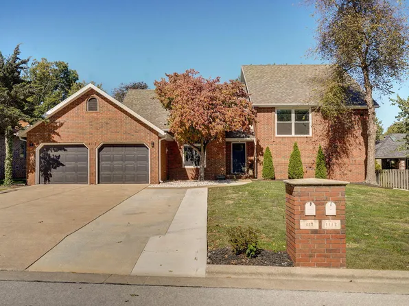 1117 W Woodhaven Street, Springfield, MO 65810