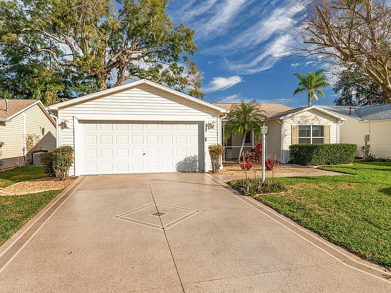 3387 Woodridge Dr — Photo 29