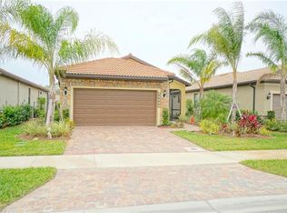 10916 Clarendon St, Fort Myers, FL 33913