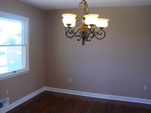 1st image of 211 Henderson Dr