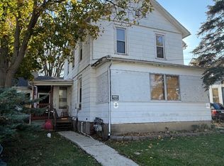 814 W Grove St, Bloomington, IL