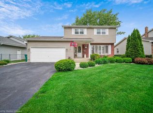 1901 Azalea Dr, Munster, IN 46321