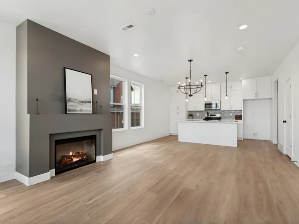 6893 W Gravel Cross Way S #290, West Jordan, UT 84081