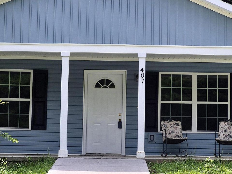 2nd image of 407 Ellen St