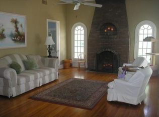 129 SE Martin Ave, Stuart, FL 34996