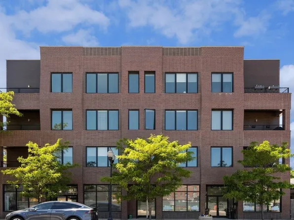 3914 N Damen Ave #201, Chicago, IL 60618