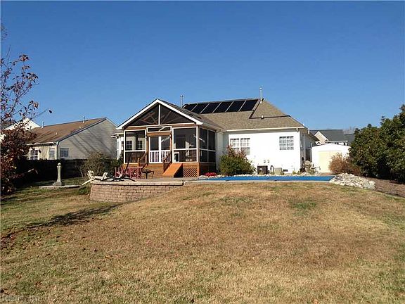 2nd image of 2561 Kentucky Derby Dr