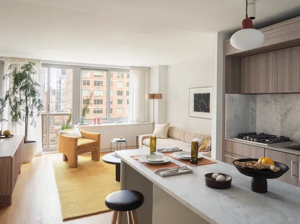 234 East 46th Street image 2 of 20