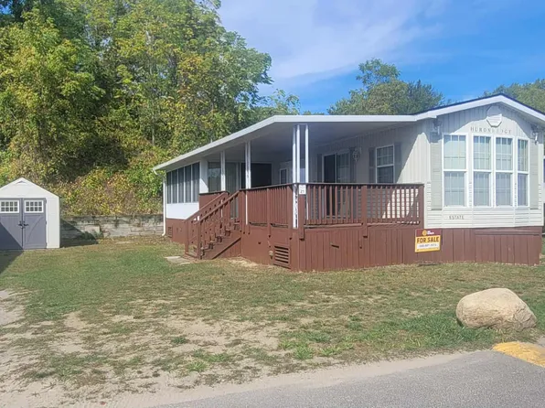 490 Empire Rd #Sha021, Pt Colborne, ON L0S 1R0