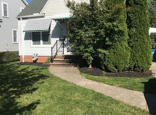 2914 Maplecrest Ave, Parma, OH 44134
