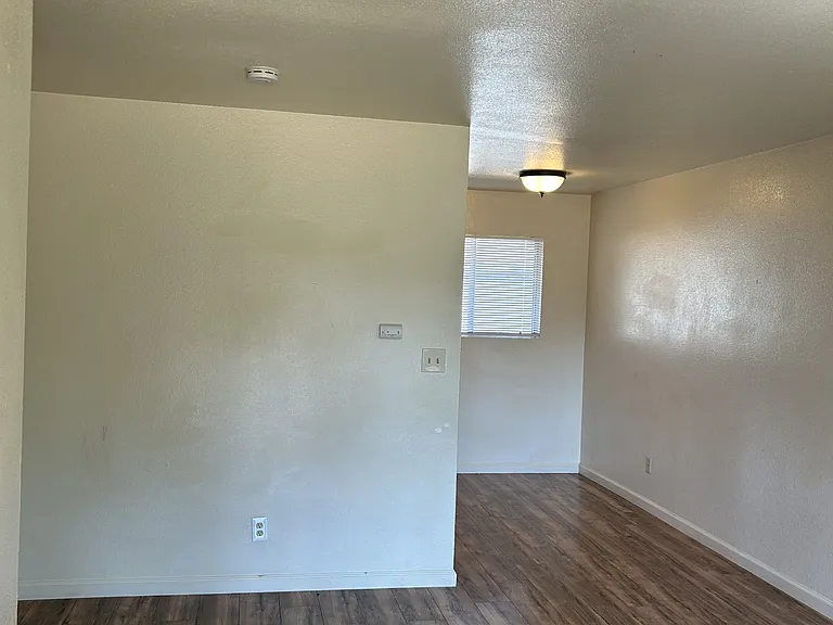 120 E Fairmont Ave #8 — Photo 11