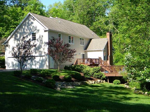 Obtuse Rocks Exterior3