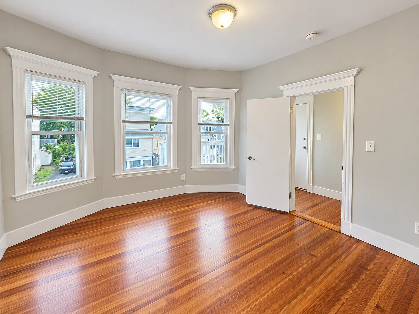 3 bed, 1100 sqft, $2,775 — Photo 1