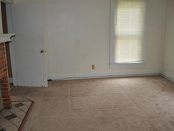 5th image of 401 Old Dailey Ave