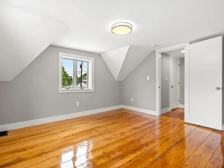 54 Main St #201 — Photo 15