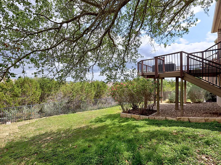 366 Mirafield Ln — Photo 33