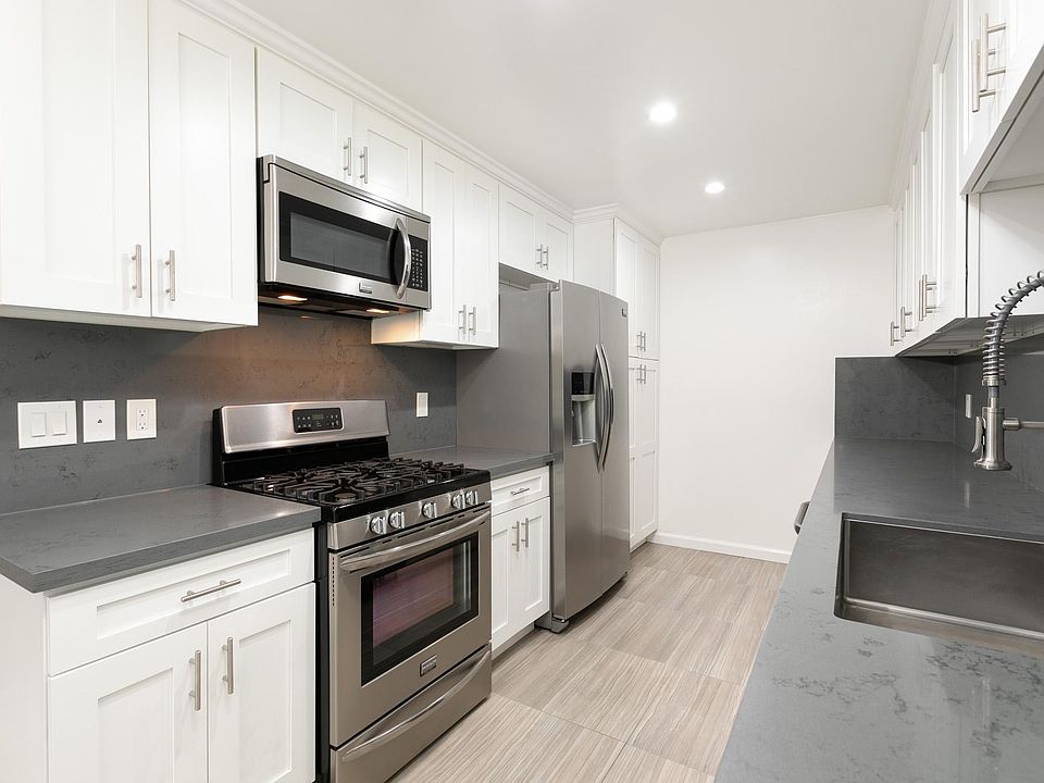 1st image of 1432 S Saltair Ave #208