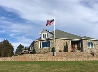 75 Crestview Ln, Gretna, VA 24557