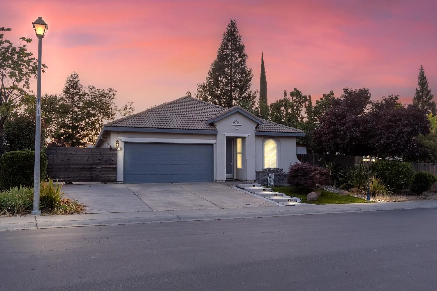 6235 Flamingo Way photo 1