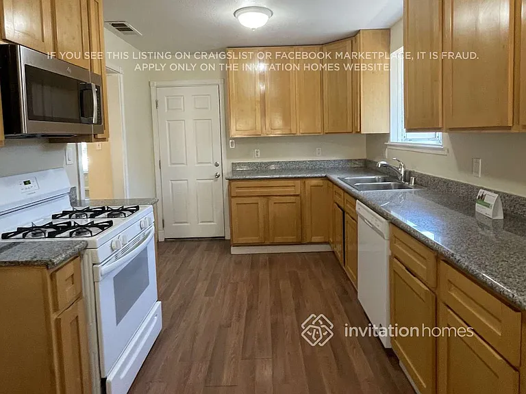 513 San Joaquin Ave — Photo 5
