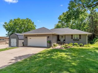 164 Sherman St, Muscatine, IA 52761