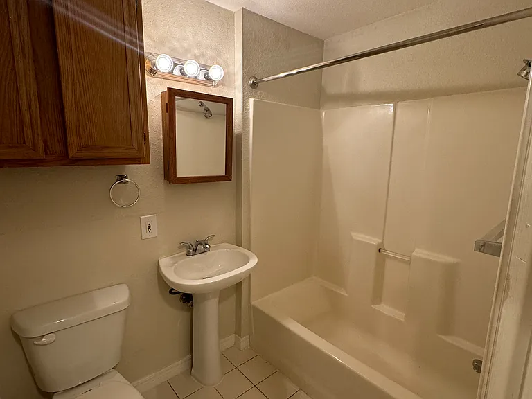 1224 S Frankfort Ave #4 — Photo 24