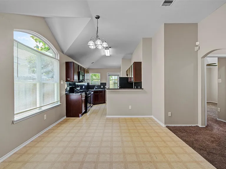 4226 Richmeadow Dr — Photo 10