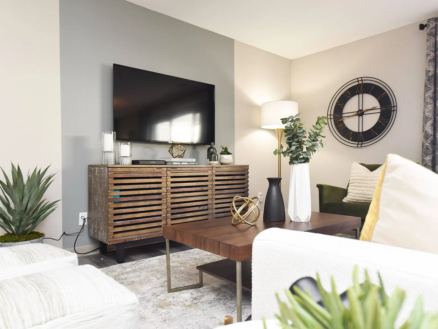 The Easton Apartment Homes — Photo 3
