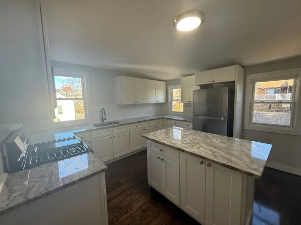 55 Ownly Ave, West Haven, CT 06516