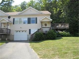 93 Red Maple Rd, Saugerties, NY 12477