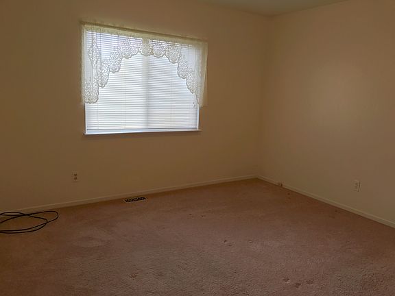 Bedroom (1)
