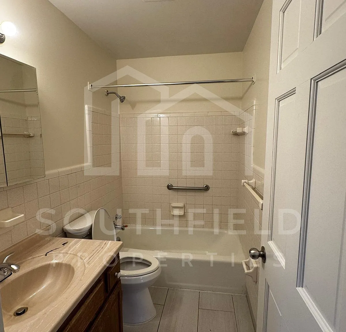 3735 Lovell Avenue - 3 — Photo 2