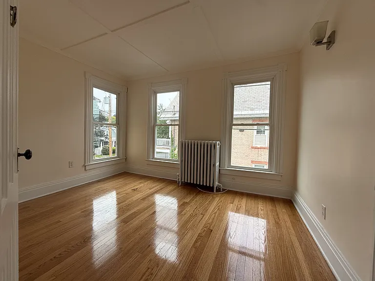 604 Park Ave — Photo 13